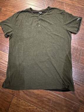 Two Blind Brothers Men's Reversible Olive Green and Striped Short Sleeve Henley